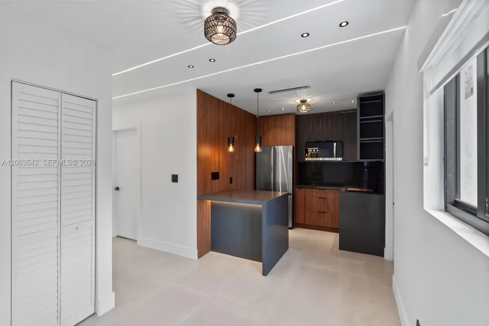 401 NW 81st St #401 Miami, FL 33150