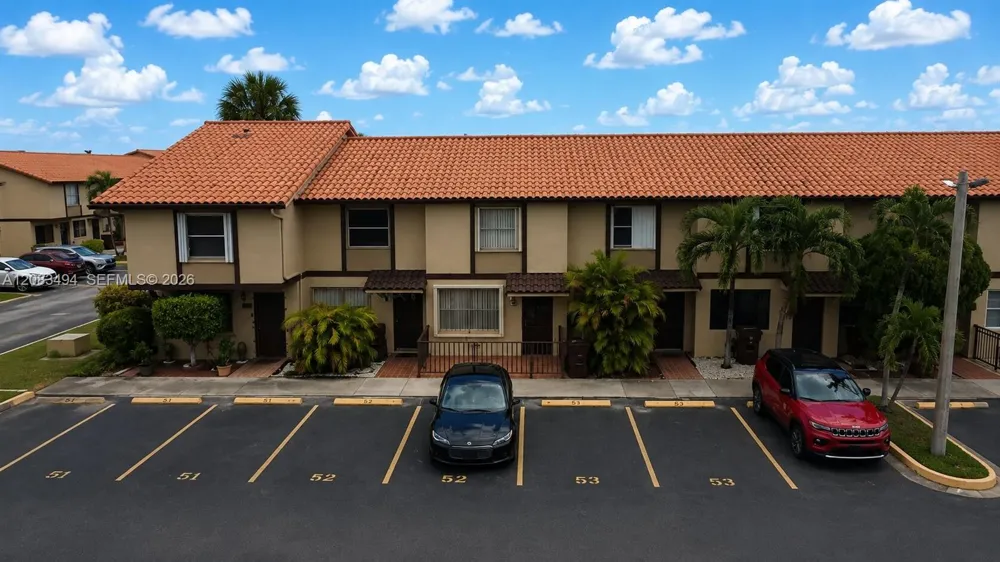 4125 W 11th Ln #52 Hialeah, FL 33012