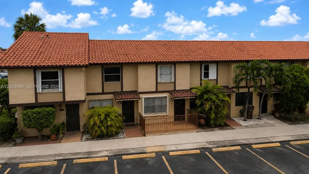 4125 W 11th Ln #52 Hialeah, FL 33012