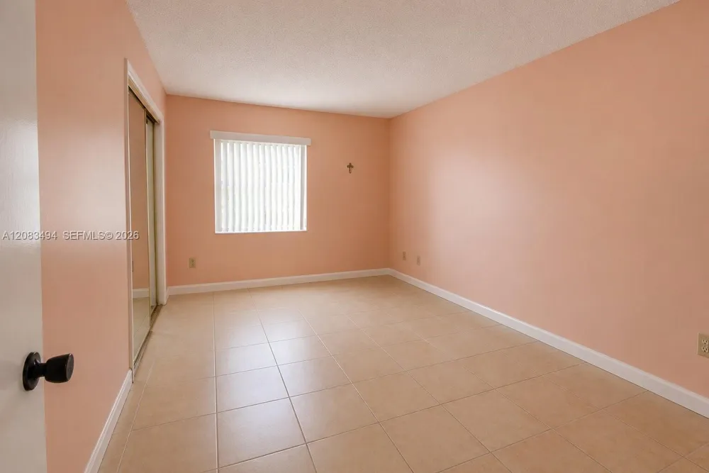4125 W 11th Ln #52 Hialeah, FL 33012