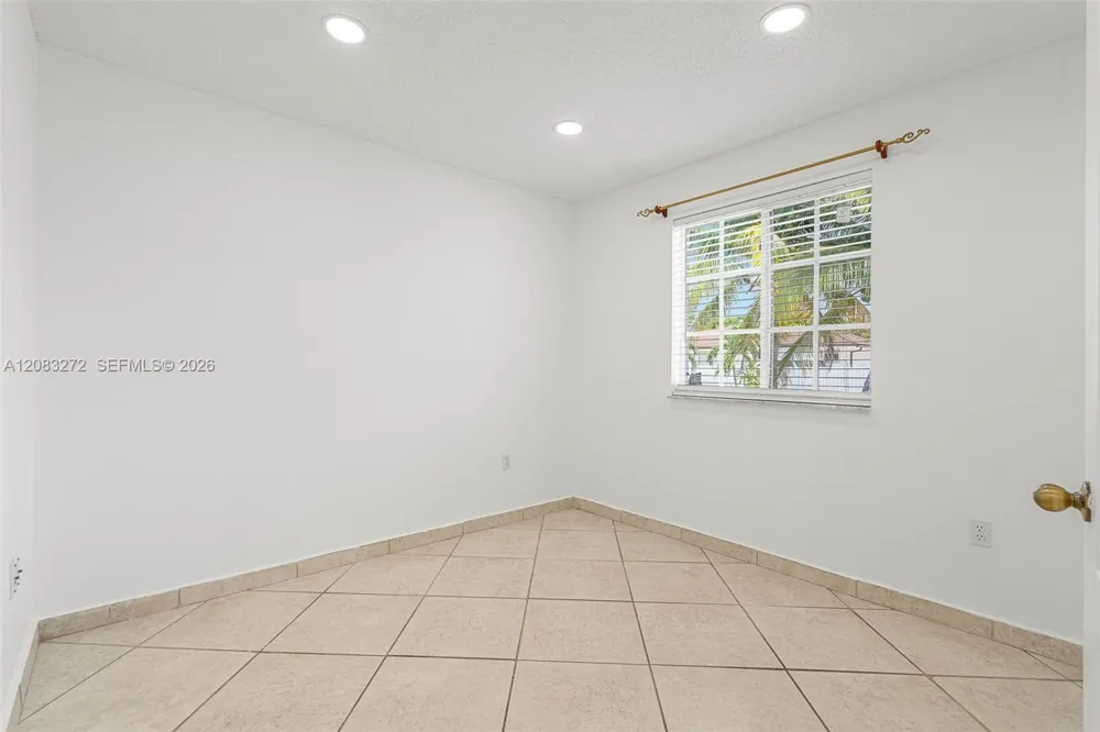 14364 SW 176th Ter Miami, FL 33177