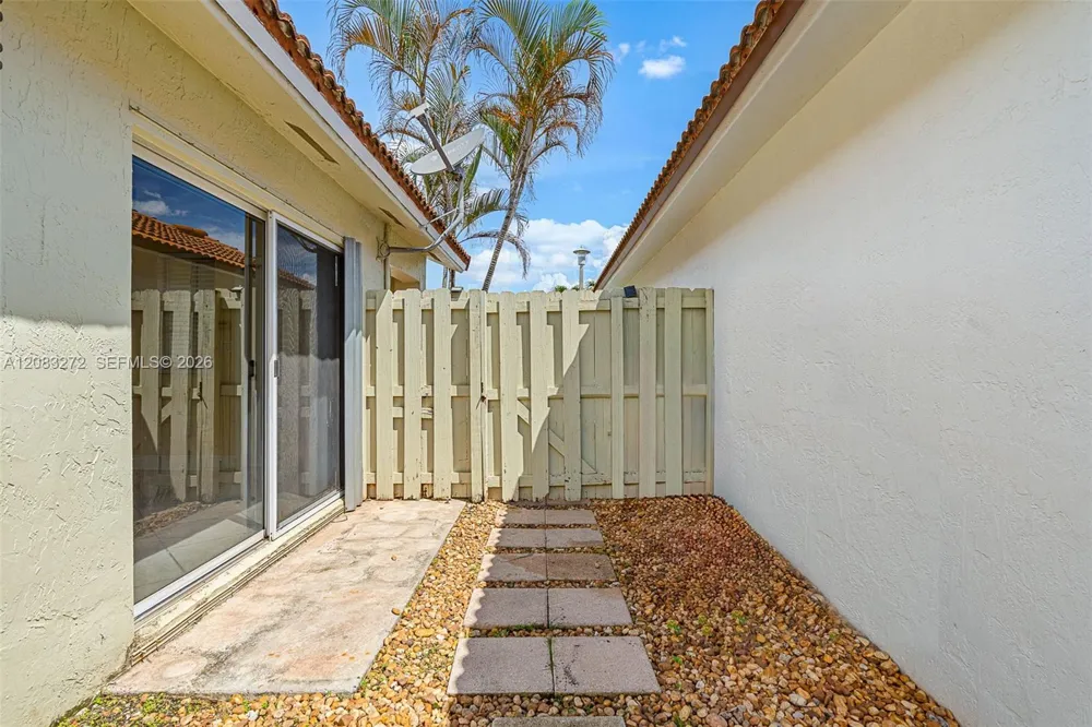 14364 SW 176th Ter Miami, FL 33177