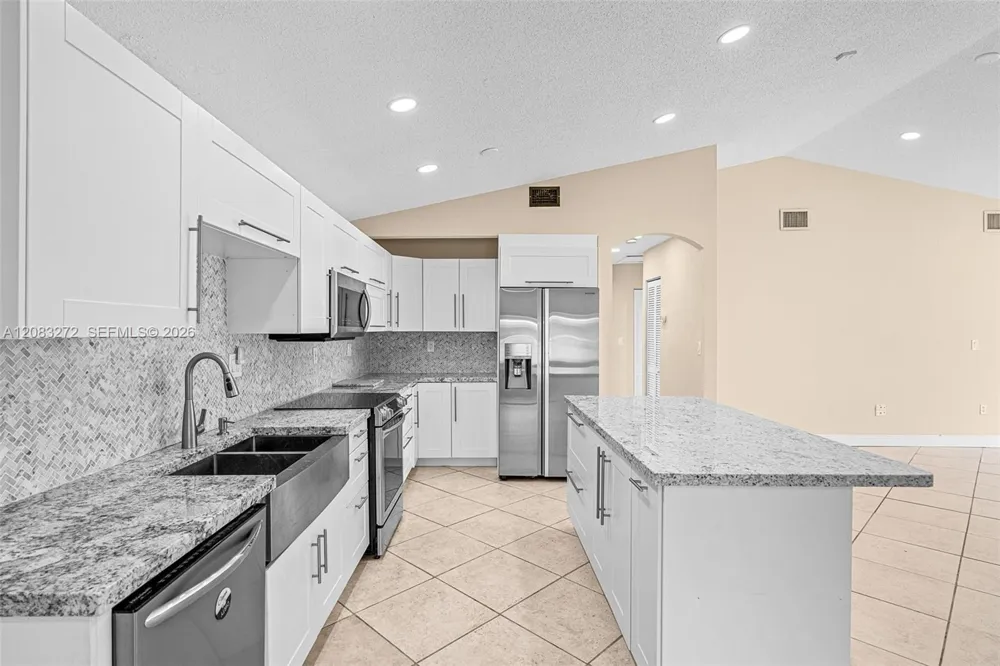 14364 SW 176th Ter Miami, FL 33177