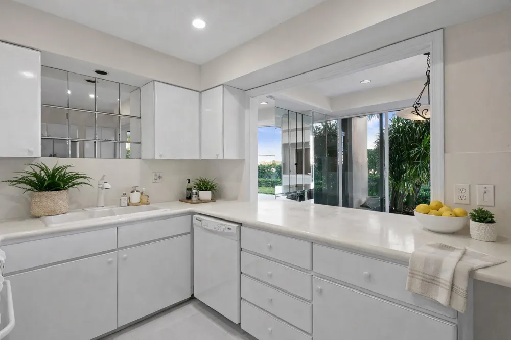 108 Lakeshore Drive #140 North Palm Beach, FL 33408