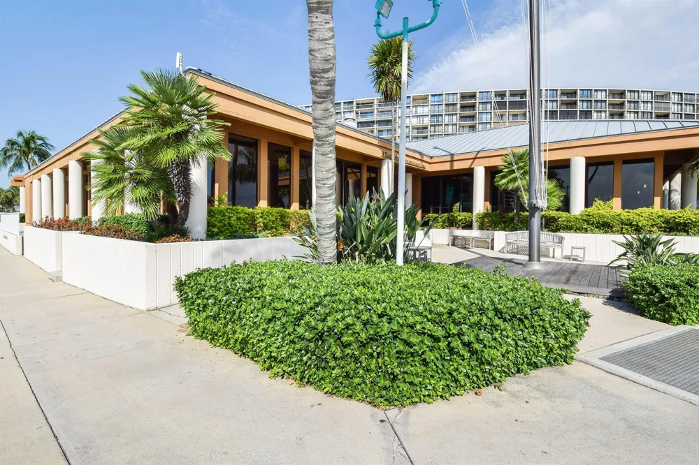 108 Lakeshore Drive #140 North Palm Beach, FL 33408
