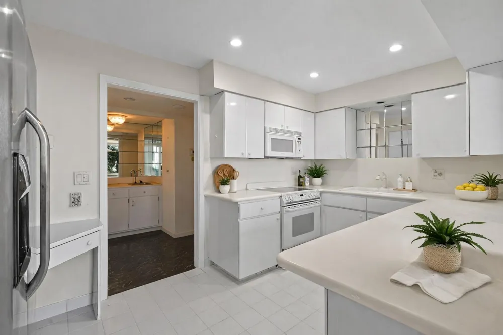 108 Lakeshore Drive #140 North Palm Beach, FL 33408