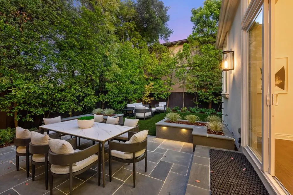 1270 Drake Avenue Burlingame, CA 94010
