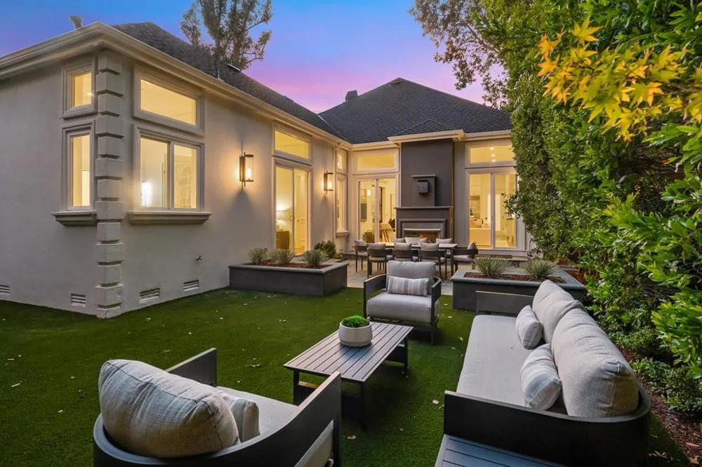 1270 Drake Avenue Burlingame, CA 94010