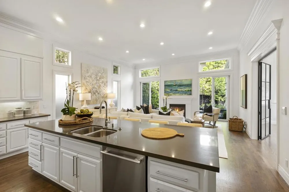 1270 Drake Avenue Burlingame, CA 94010