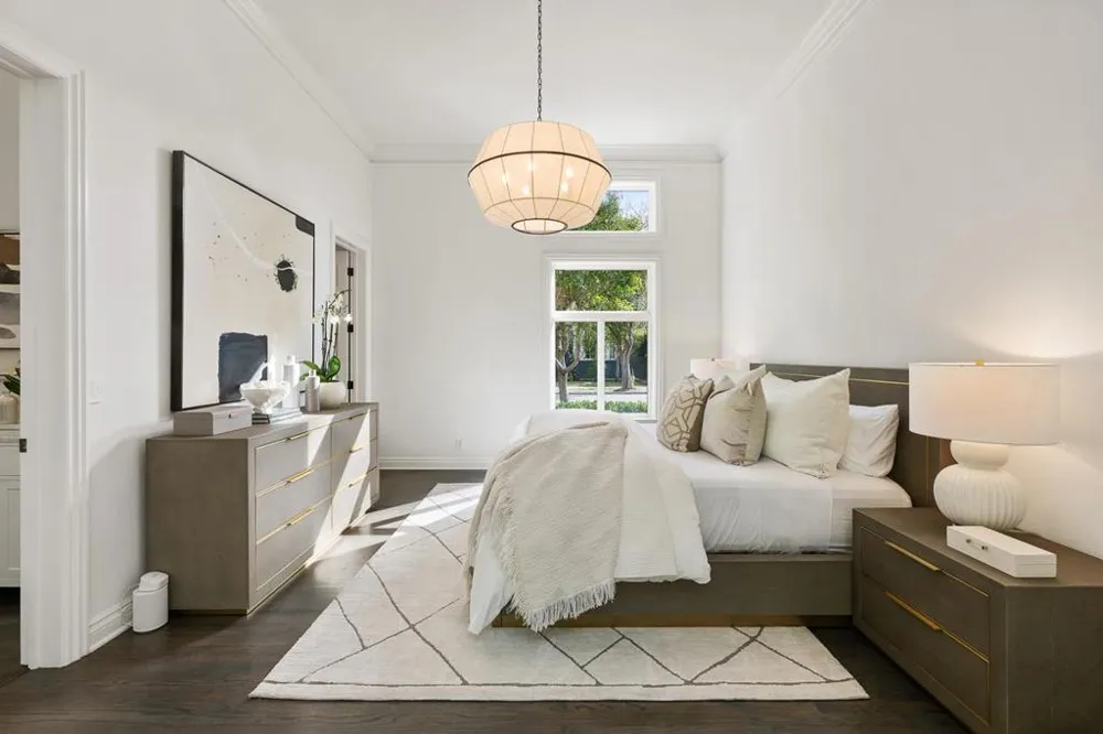 1270 Drake Avenue Burlingame, CA 94010
