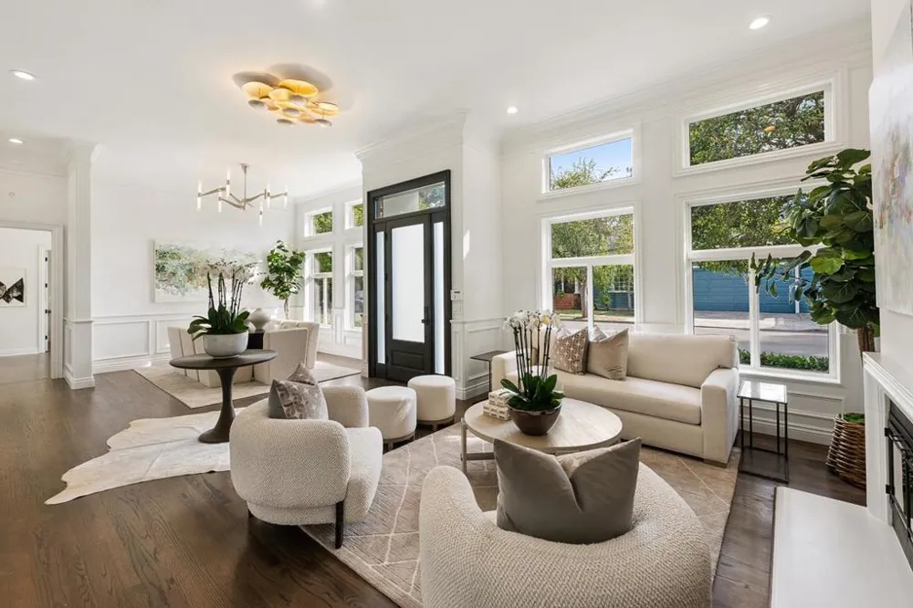 1270 Drake Avenue Burlingame, CA 94010
