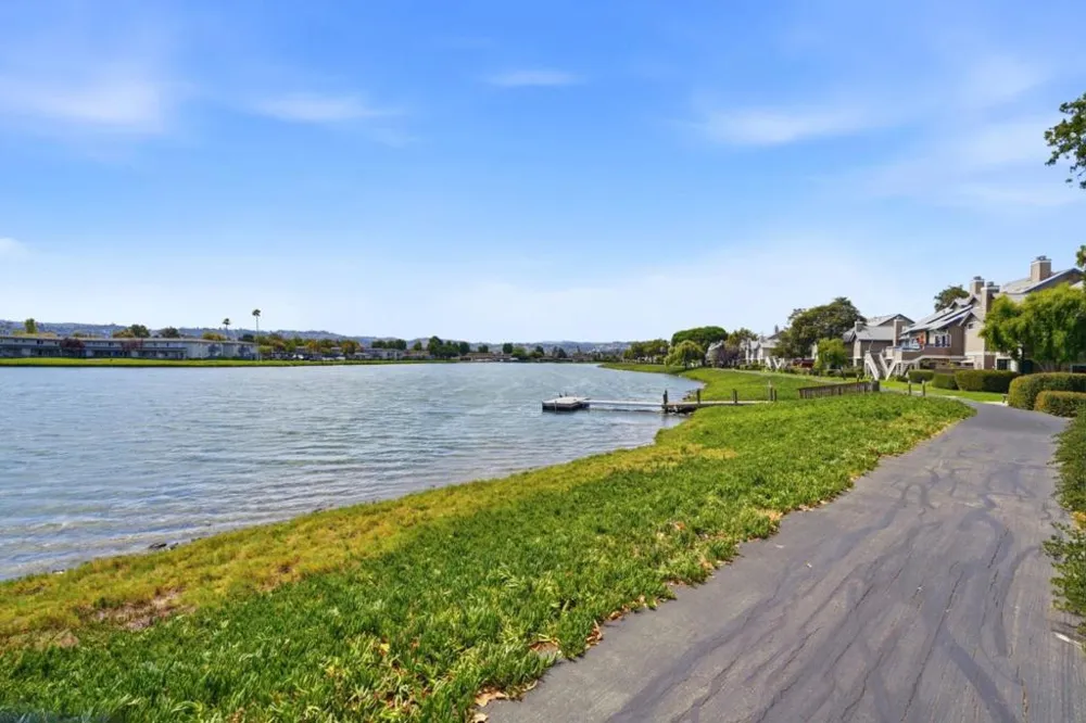 1664 Vista Del Sol San Mateo, CA 94404