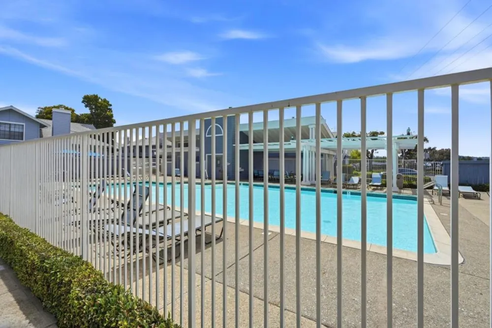 1664 Vista Del Sol San Mateo, CA 94404