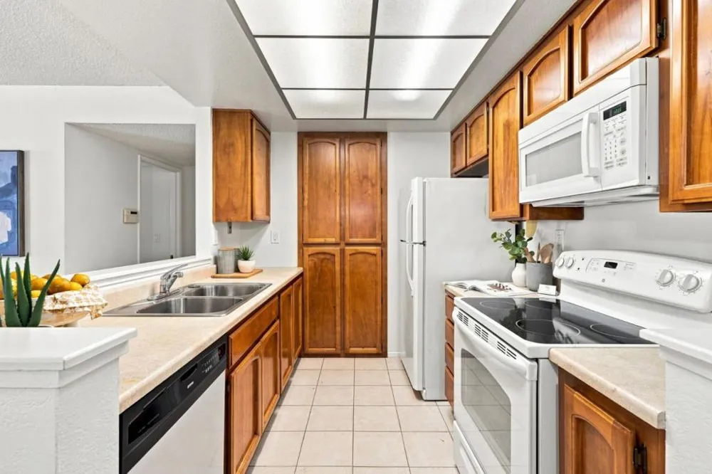 1664 Vista Del Sol San Mateo, CA 94404