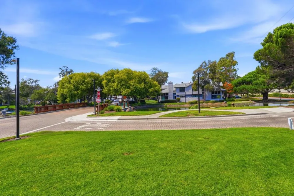 1664 Vista Del Sol San Mateo, CA 94404