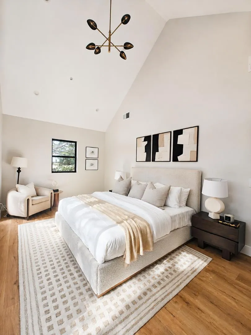 563 Encina Avenue Menlo Park, CA 94025