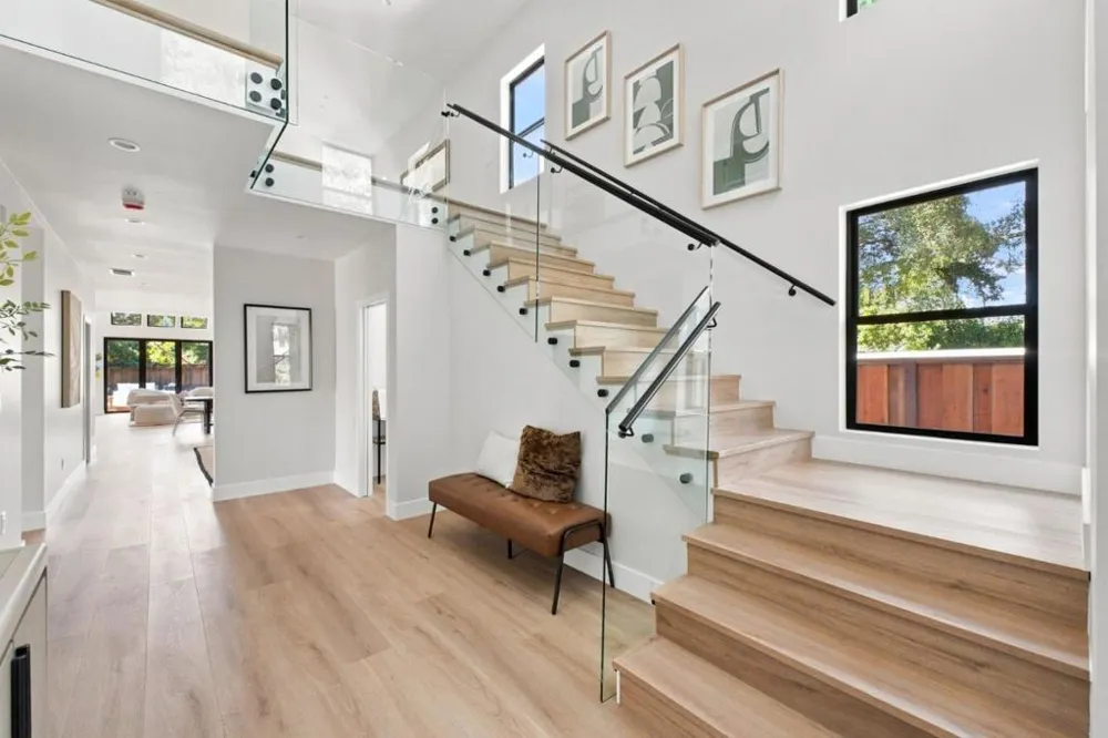 563 Encina Avenue Menlo Park, CA 94025
