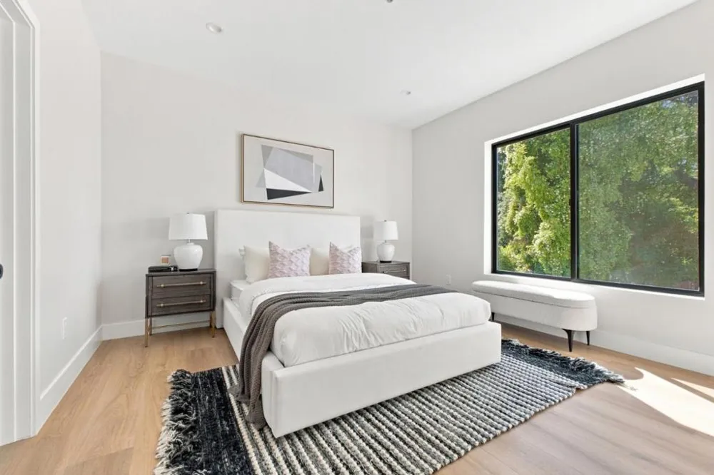 563 Encina Avenue Menlo Park, CA 94025