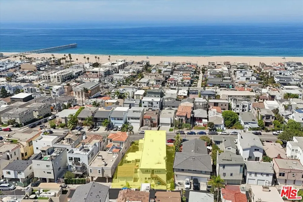 1644 Monterey Boulevard Hermosa Beach, CA 90254