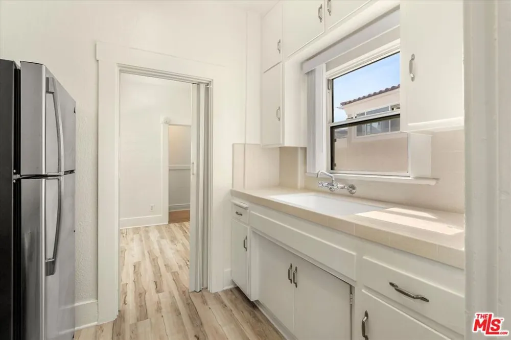 1644 Monterey Boulevard Hermosa Beach, CA 90254
