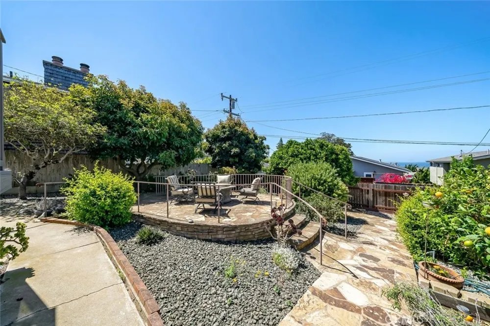 409 Tulare Avenue Morro Bay, CA 93442