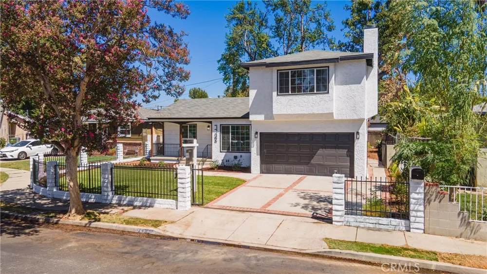 7732 Garden Grove Avenue Reseda, CA 91335