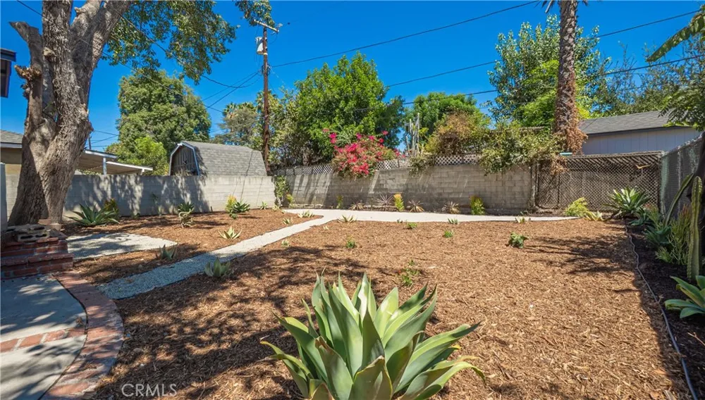 7732 Garden Grove Avenue Reseda, CA 91335