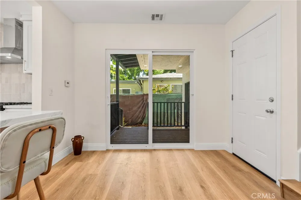 7732 Garden Grove Avenue Reseda, CA 91335
