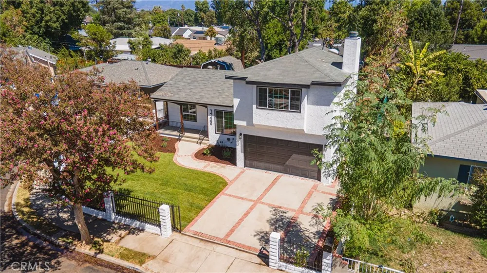 7732 Garden Grove Avenue Reseda, CA 91335