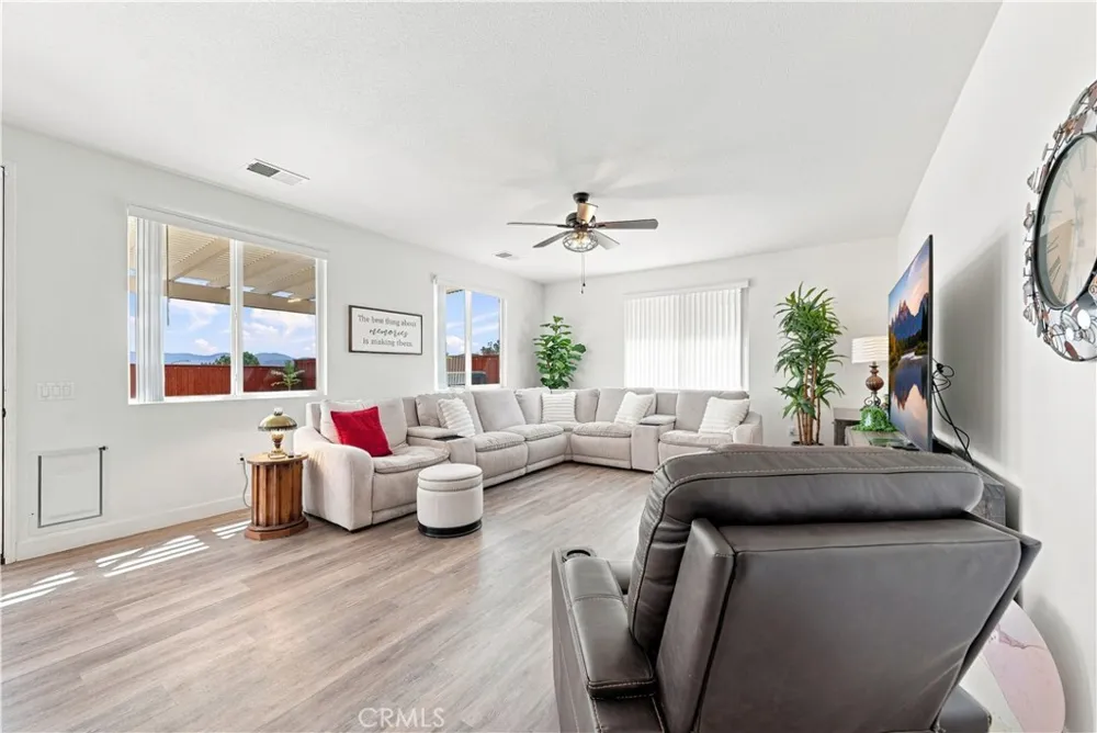 200 Janzen Way Hemet, CA 92545