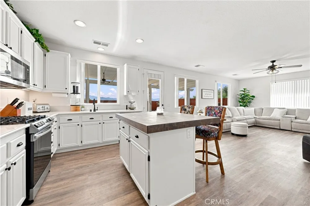 200 Janzen Way Hemet, CA 92545