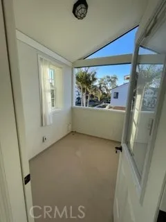 613 Poppy Avenue Newport Beach, CA 92625