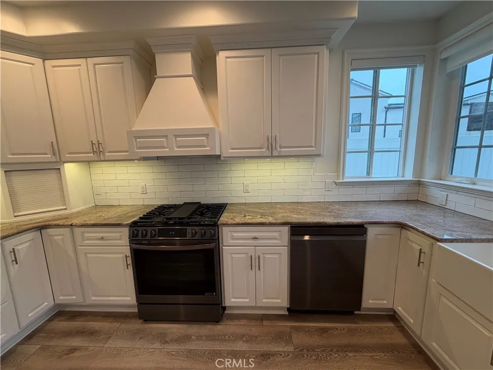 613 Poppy Avenue Newport Beach, CA 92625