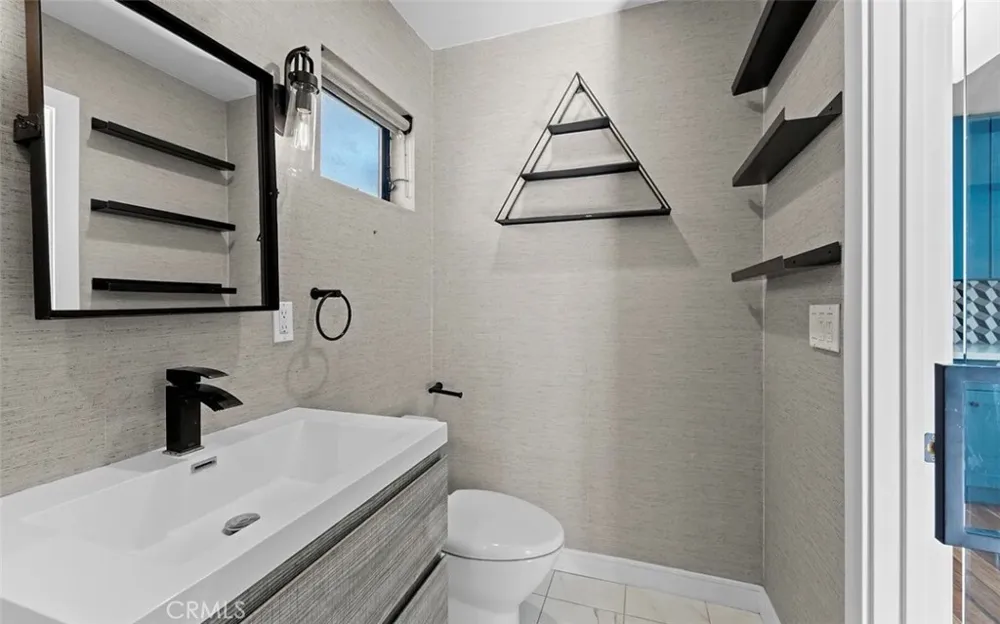 1537 Lakeshore Echo Park, CA 90026