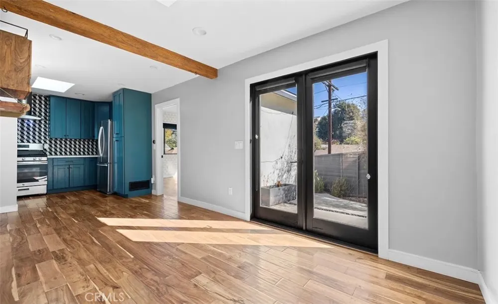 1537 Lakeshore Echo Park, CA 90026