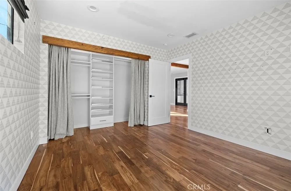 1537 Lakeshore Echo Park, CA 90026