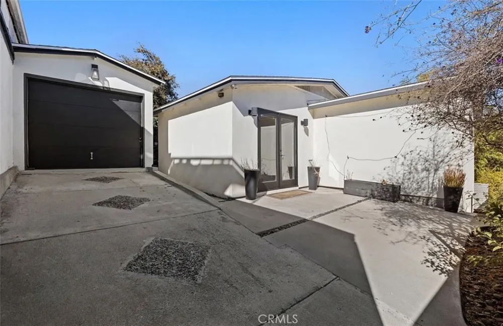 1537 Lakeshore Echo Park, CA 90026
