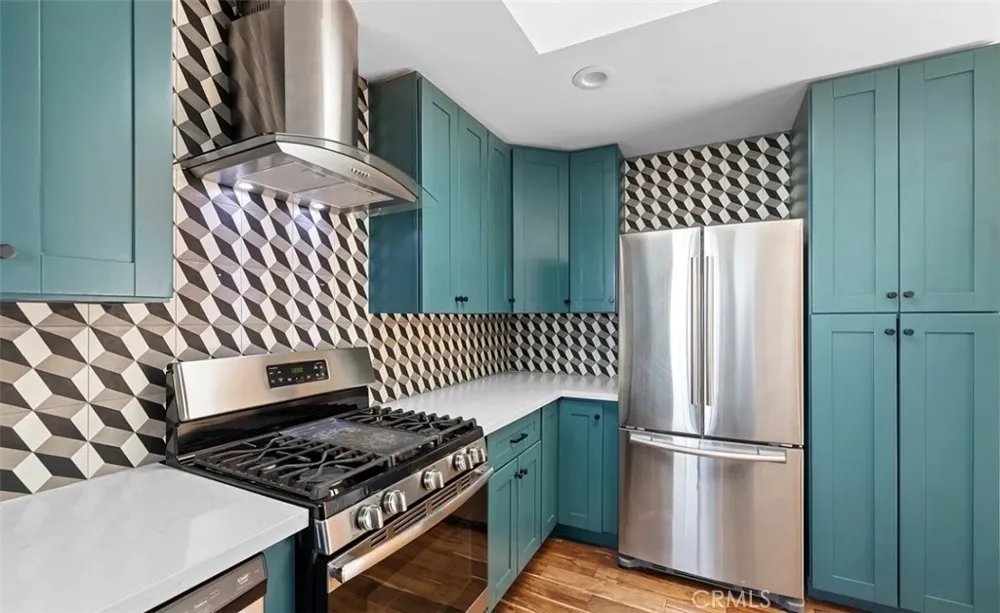 1537 Lakeshore Echo Park, CA 90026