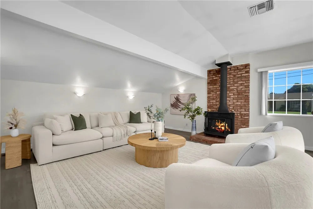 151 E Wistaria Arcadia, CA 91006