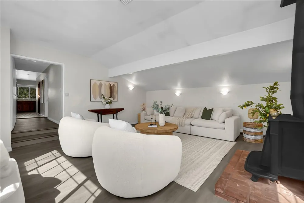 151 E Wistaria Arcadia, CA 91006