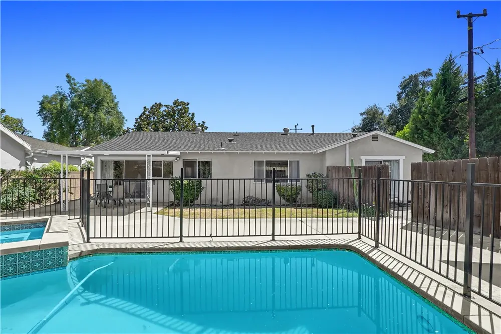 151 E Wistaria Arcadia, CA 91006