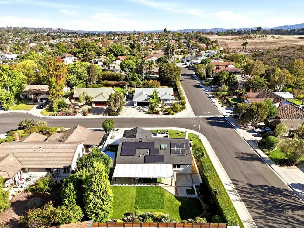 1651 Mapleleaf Encinitas, CA 92024