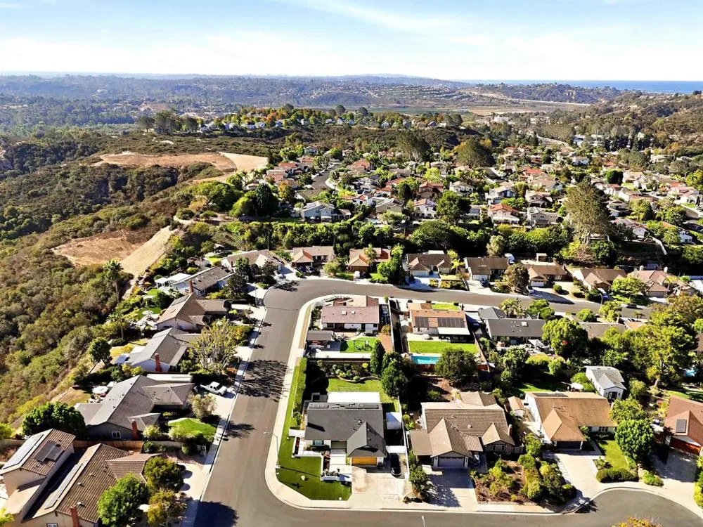 1651 Mapleleaf Encinitas, CA 92024