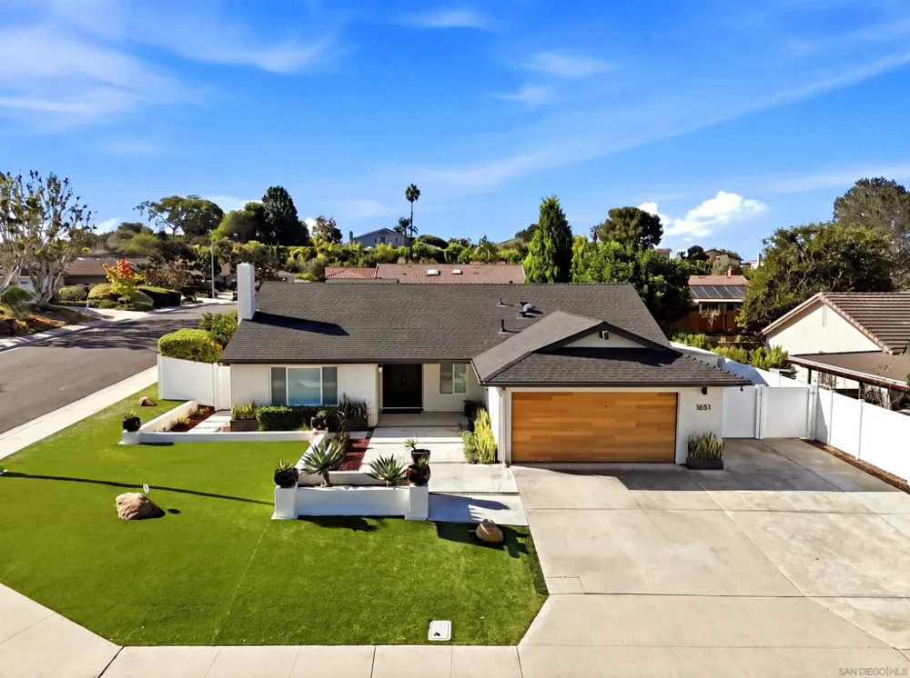 1651 Mapleleaf Encinitas, CA 92024