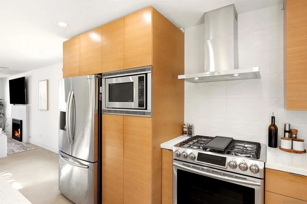 1651 Mapleleaf Encinitas, CA 92024
