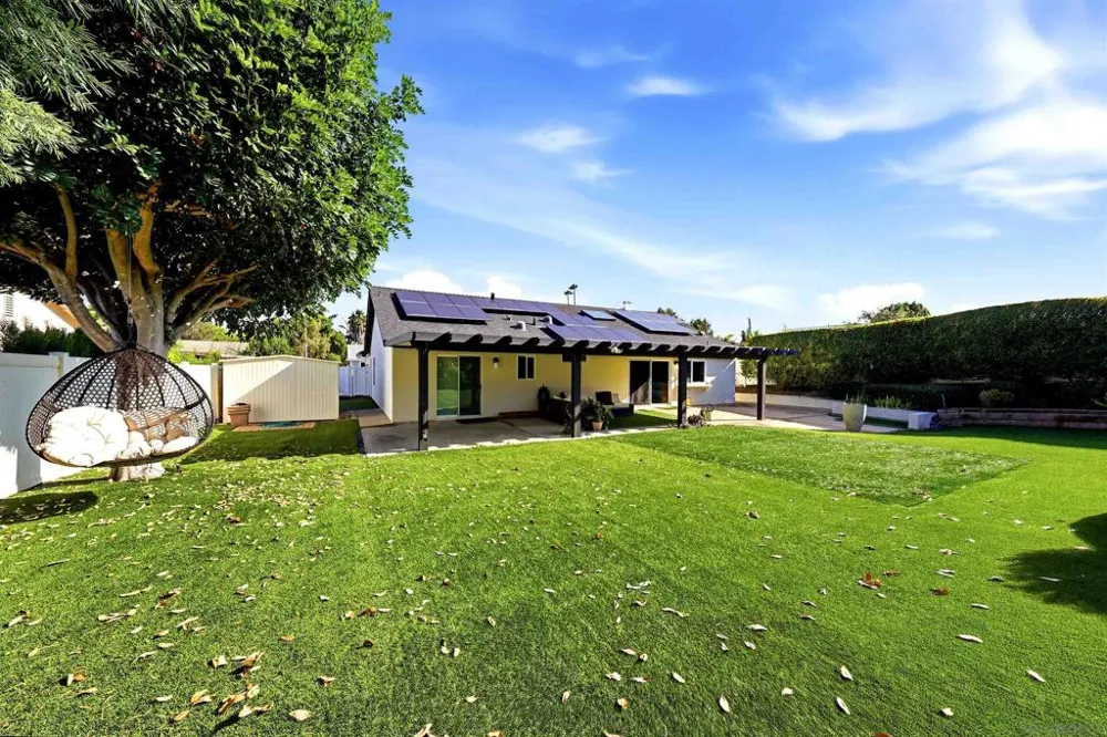 1651 Mapleleaf Encinitas, CA 92024