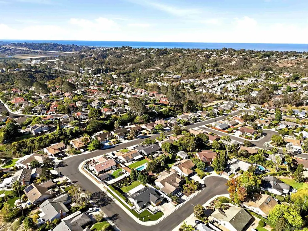 1651 Mapleleaf Encinitas, CA 92024