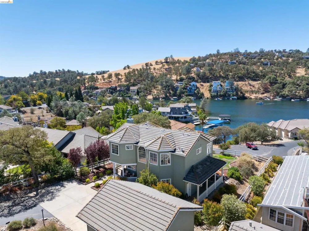 6242 Bluff View Road Copperopolis, CA 95228