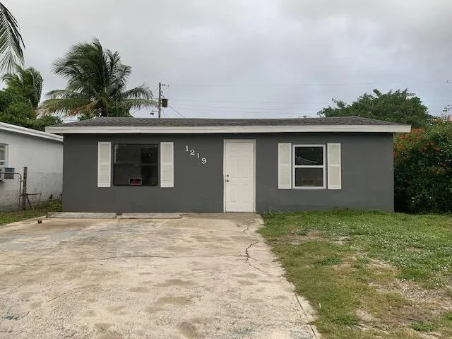 1219 Highland Road Lake Worth, FL 33462