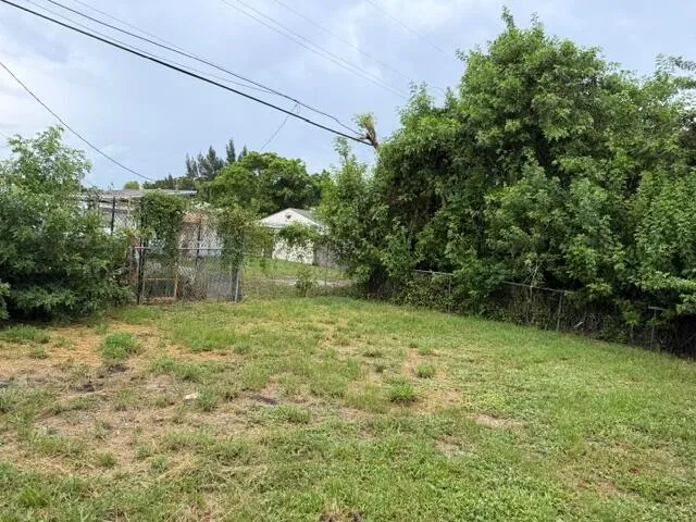 1219 Highland Road Lake Worth, FL 33462